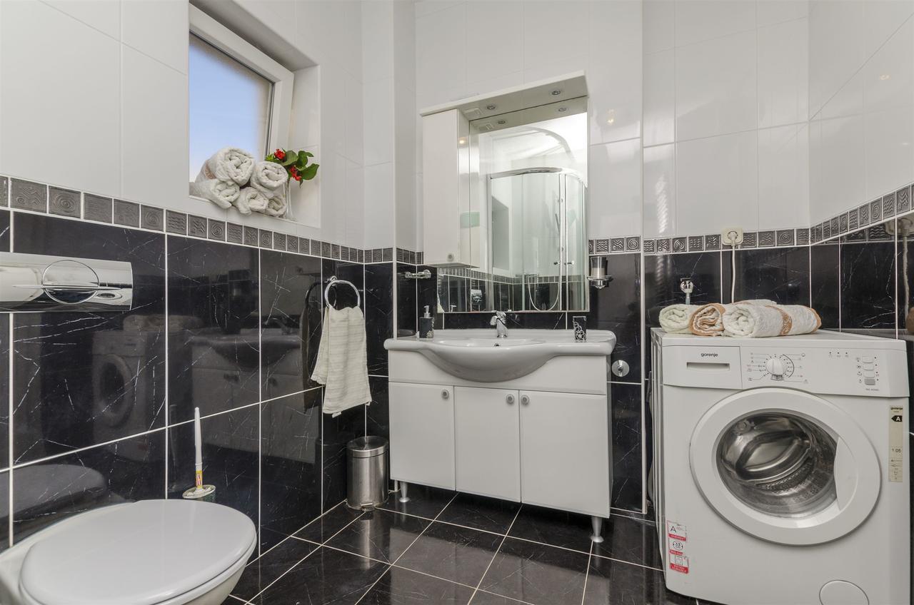 Apartments Mare Postira Εξωτερικό φωτογραφία